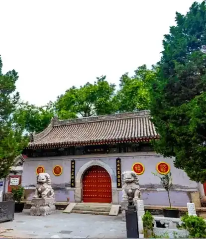北京市佛教协会页面中的广化寺山门