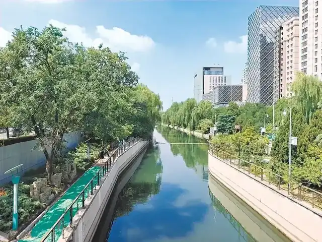 北护城河滨水步道断点连通工程