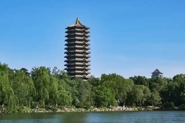博雅塔