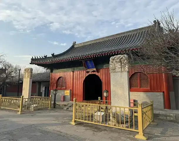 智化门外观